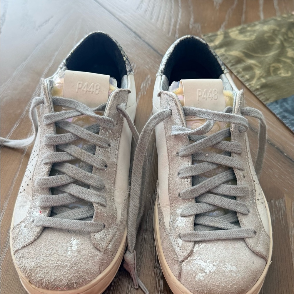 P448 Women's Sneakers in Gray and White